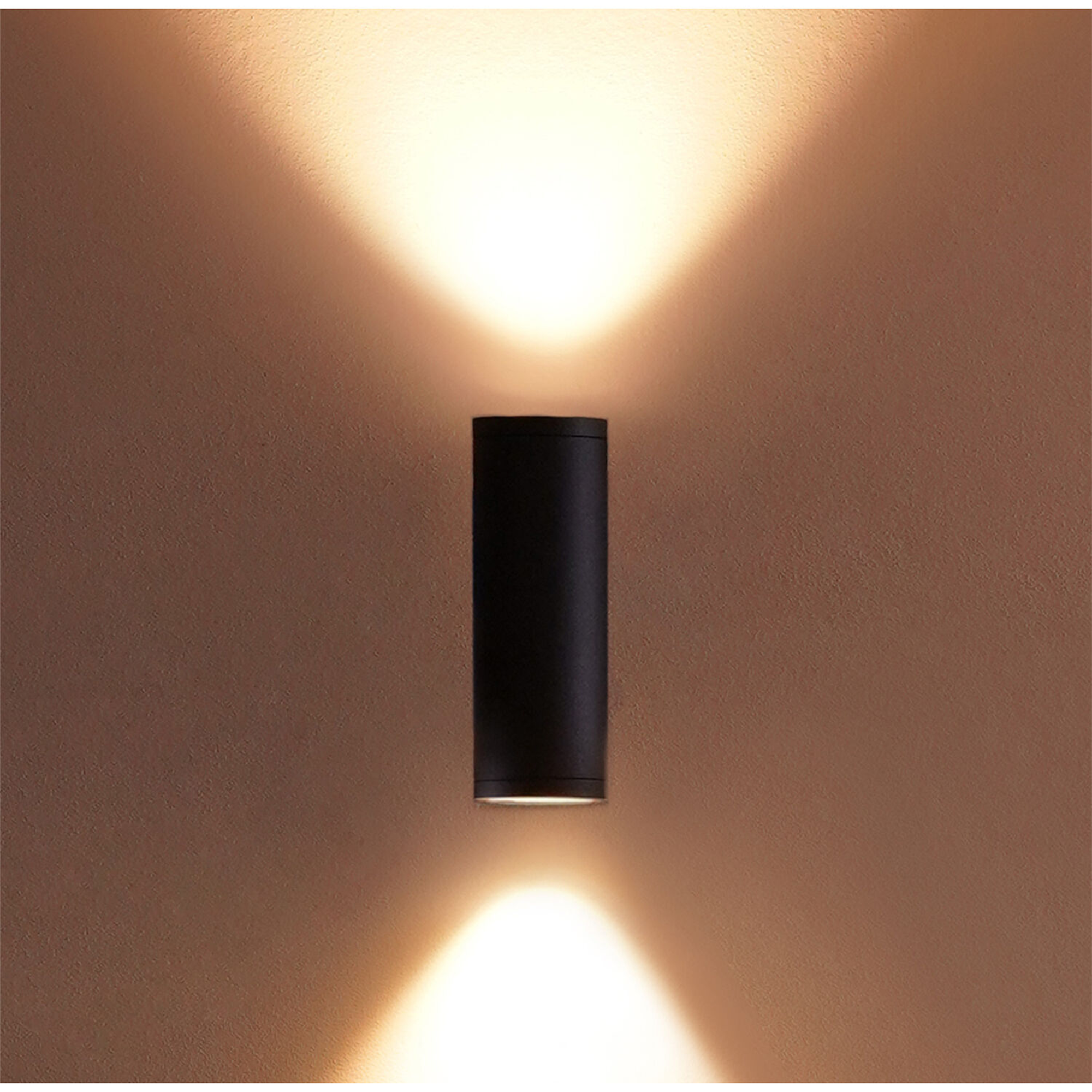 Philips Hue Appear Outdoor Smart Wall Light – Black (White and Color Ambiance)