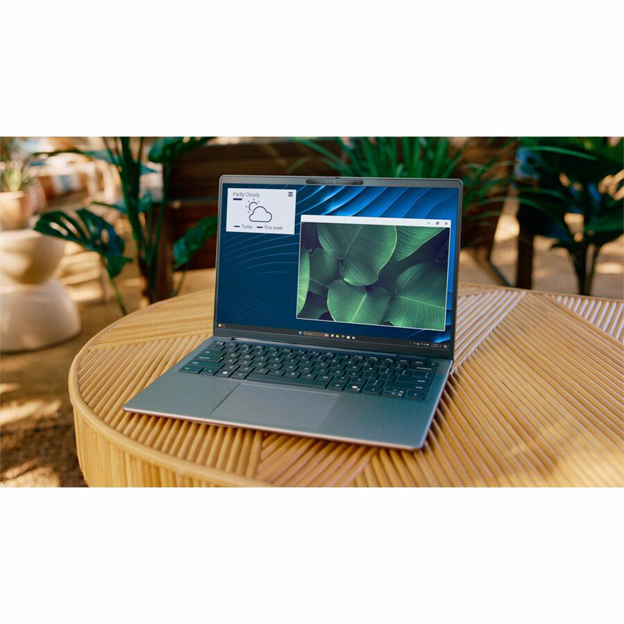 Dell Latitude 5000 5455 14" Copilot+ PC Notebook - Full HD Plus - Qualcomm Snapdragon X Plus X1P-42-100 - 16 GB - 512 GB SSD - English (US) Keyboard - Titan Gray