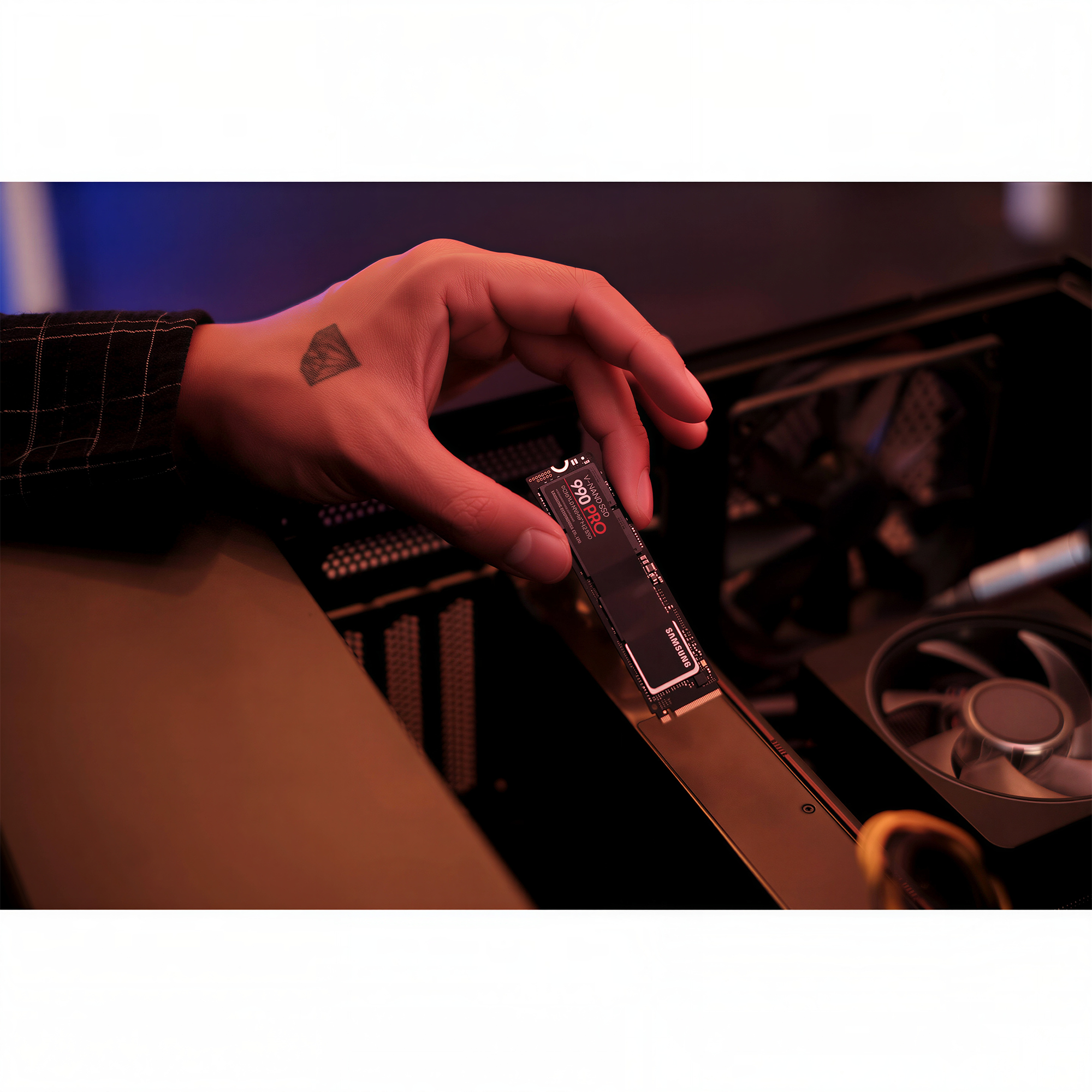 Samsung 990 PRO 2TB Internal SSD PCle Gen 4x4 NVMe