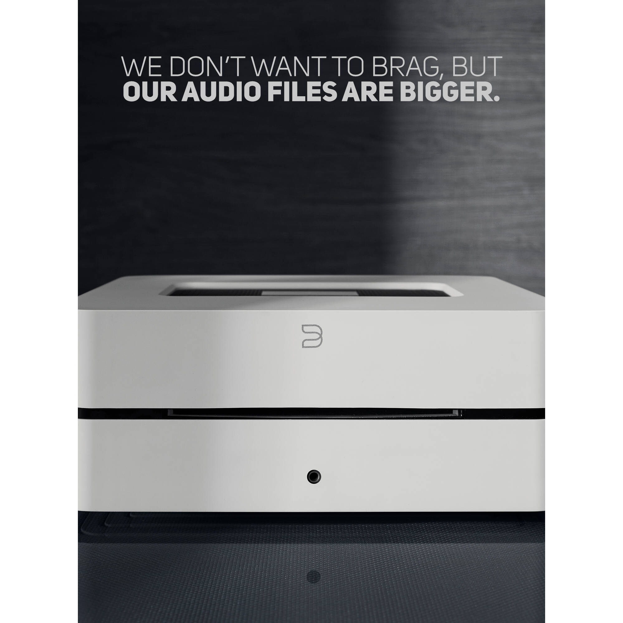 Bluesound VAULT 2i Network Audio Player with 2TB HDD and CD Ripper (White)