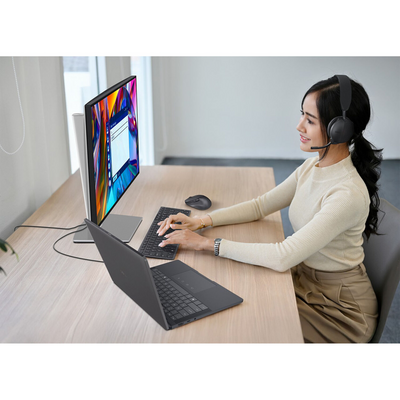 Dell UltraSharp U2725QE 27" 16:9 4K Ultra HD 120Hz Thunderbolt Hub IPS Silver LED HDR Monitor